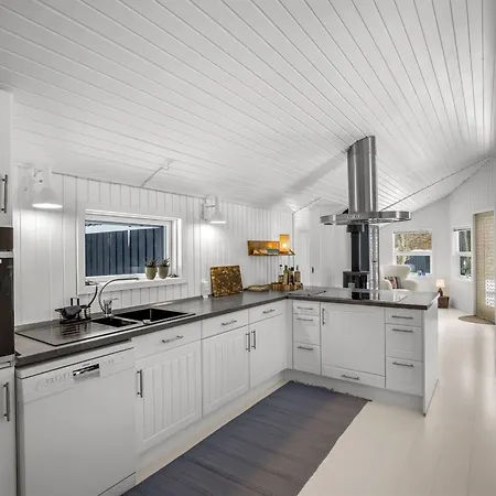 Stasia - 1-5km From The Sea By Interhome *