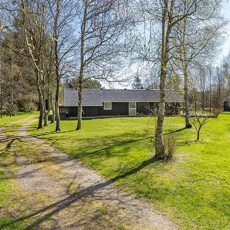 Stasia - 1-5km From The Sea By Interhome *